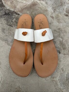 Joie White and Tan Leather Toe-Post Sandals - Women